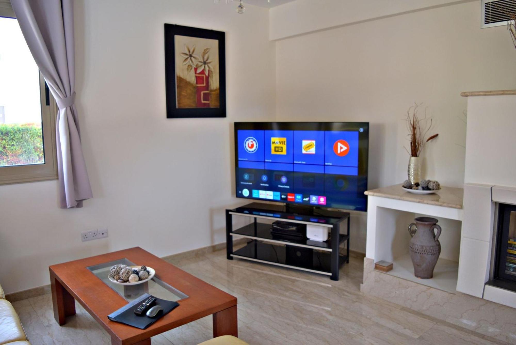 Villa Saraliana Sandy Beach Villas - Heated Pool - Jacuzzi - Private Beach Area Polis المظهر الخارجي الصورة
