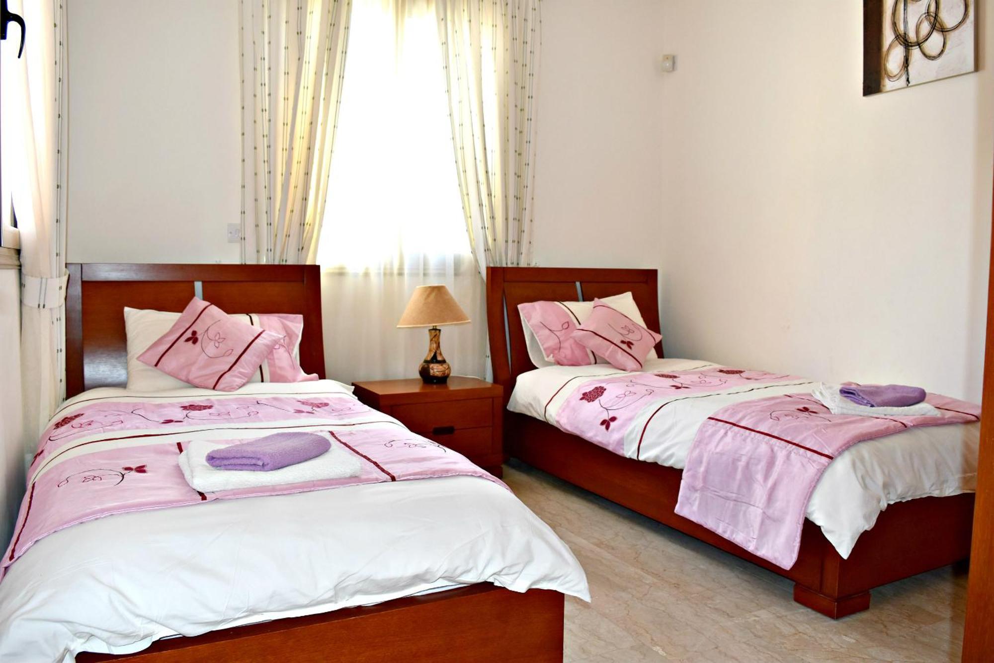 Villa Saraliana Sandy Beach Villas - Heated Pool - Jacuzzi - Private Beach Area Polis المظهر الخارجي الصورة