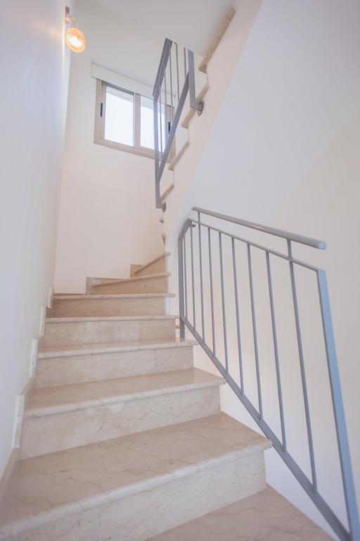 Villa Saraliana Sandy Beach Villas - Heated Pool - Jacuzzi - Private Beach Area Polis الغرفة الصورة
