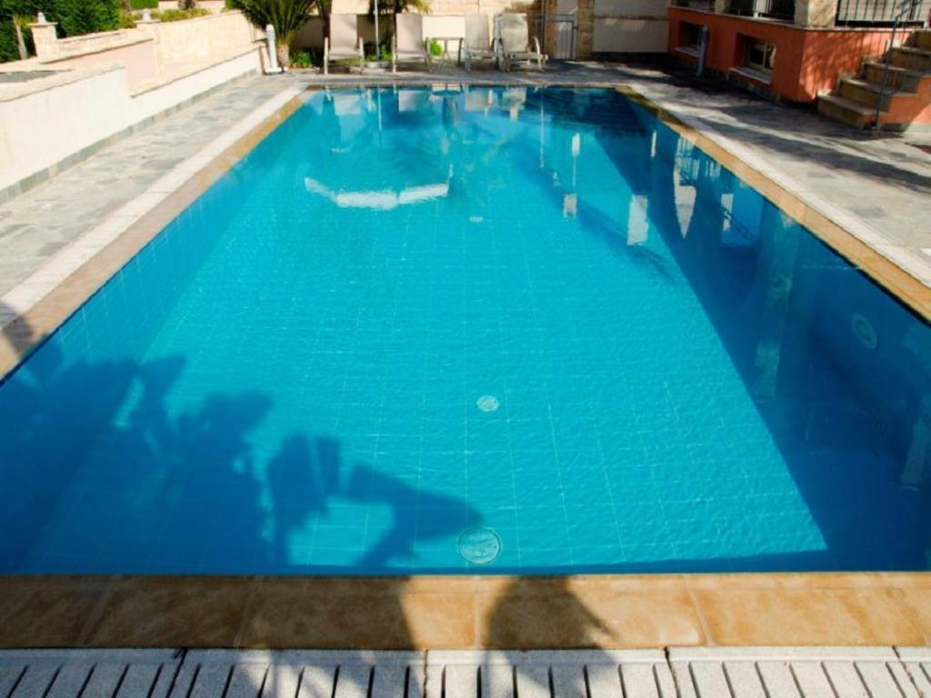 Villa Saraliana Sandy Beach Villas - Heated Pool - Jacuzzi - Private Beach Area Polis الغرفة الصورة